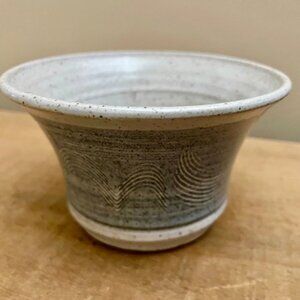 M M Murray Studio Pottery Apple and Onion Baker Swirl Signed